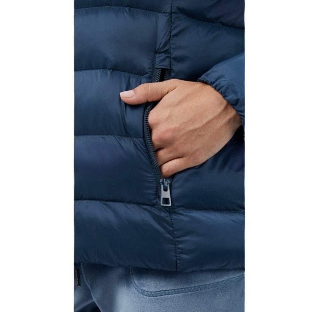 NWT Women’s Lightweight Poly-fill Packable Hooded Jacket.  Moonlit Ocean. Medium - Picture 7 of 11